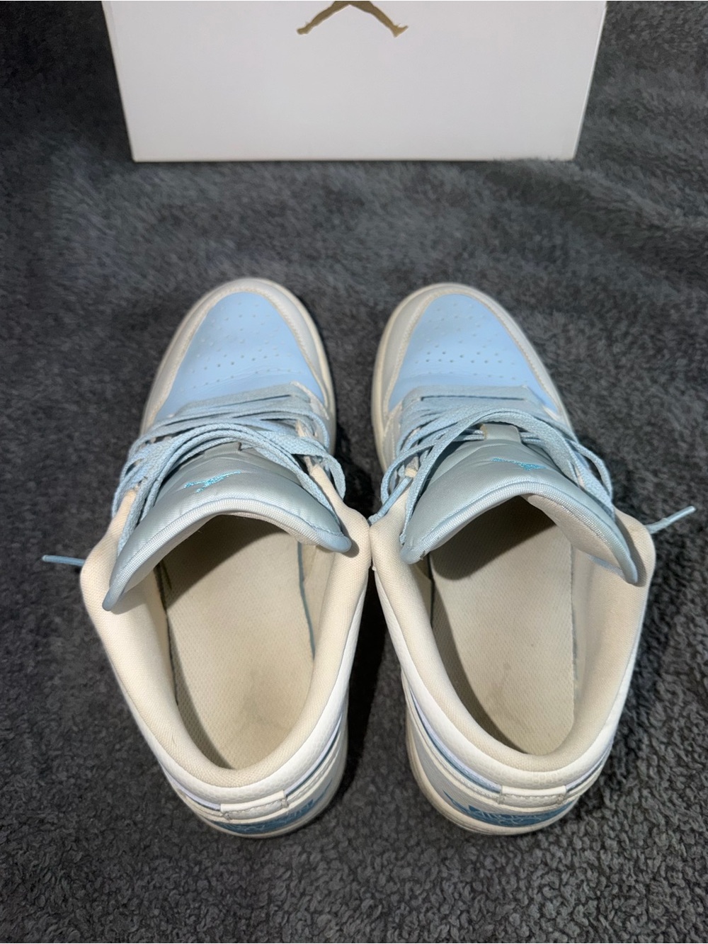 Air Jordan 1 Low SE “Reverse Ice Blue” – Women’s 10.5 - Picture 3 of 8